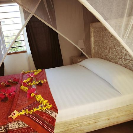 Nyumba Ya Afrika Bed and Breakfast Watamu Exteriör bild