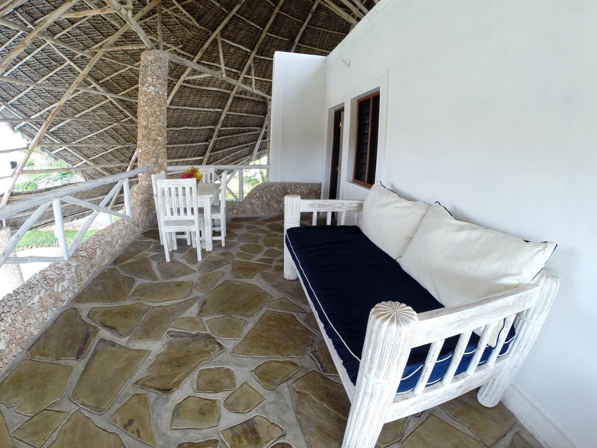 Nyumba Ya Afrika Bed and Breakfast Watamu Exteriör bild