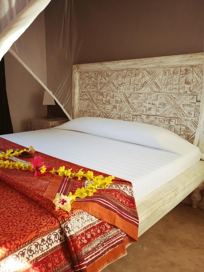 Nyumba Ya Afrika Bed and Breakfast Watamu Exteriör bild